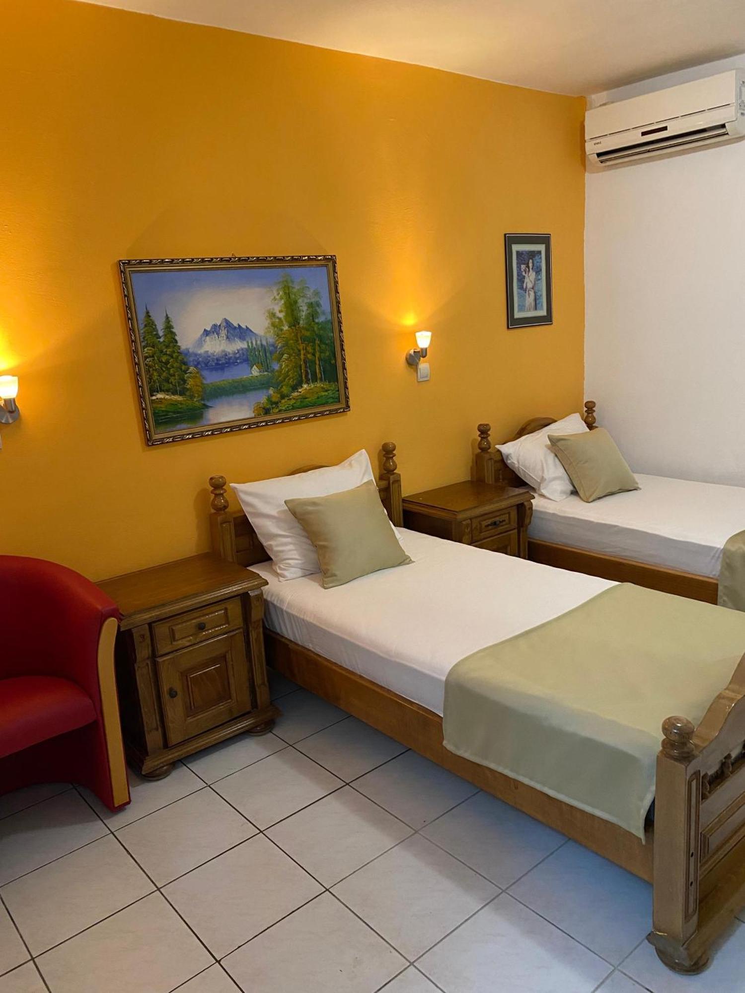 New Hotel Kuc By Marvel Budva Kültér fotó