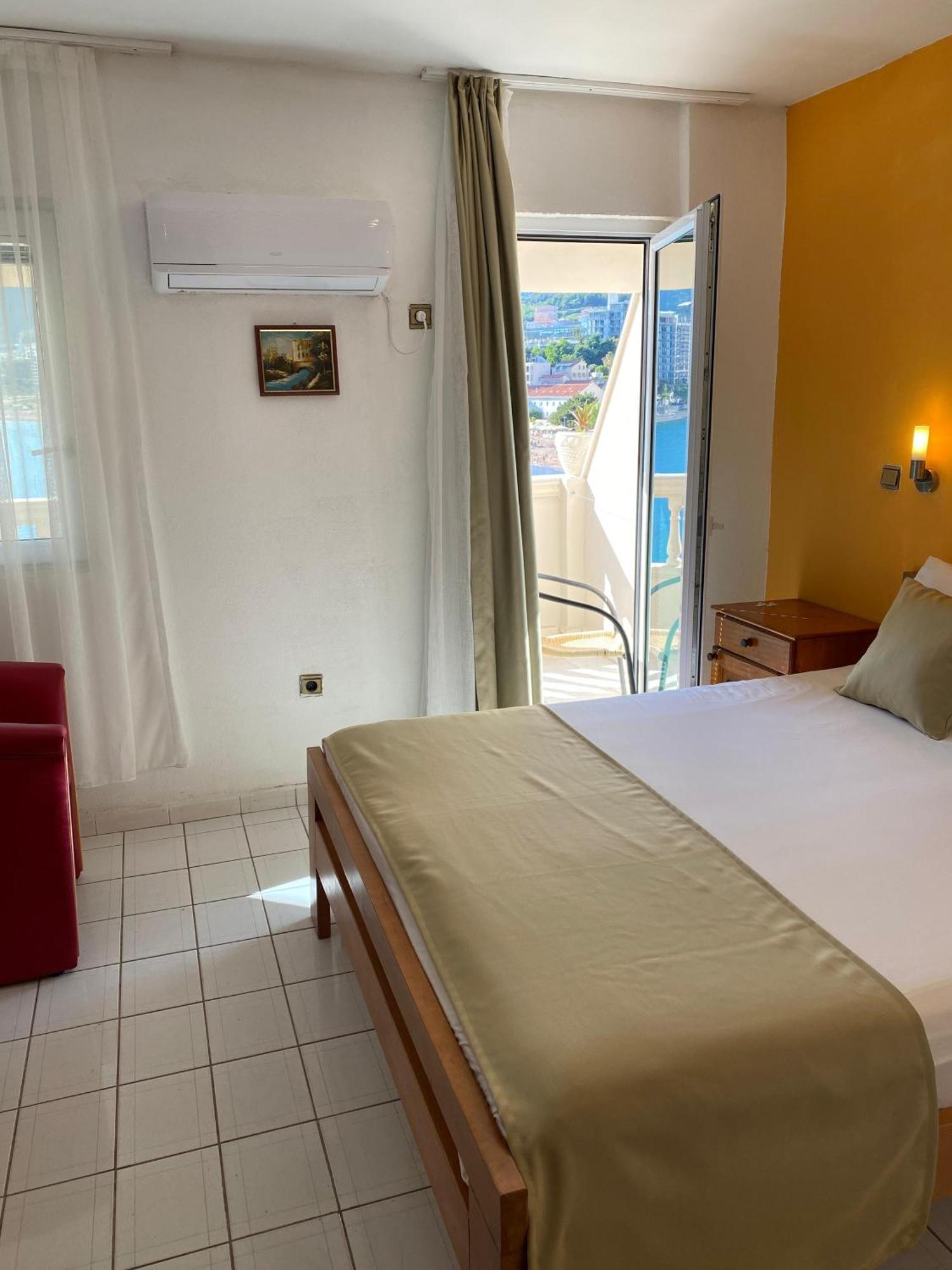 New Hotel Kuc By Marvel Budva Kültér fotó