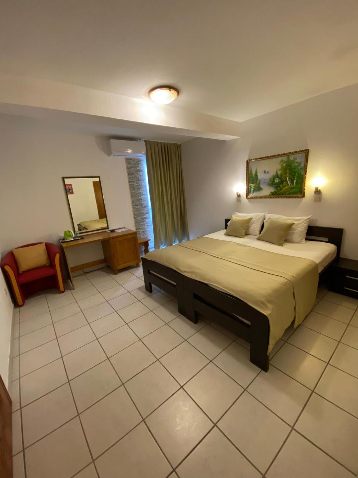 New Hotel Kuc By Marvel Budva Kültér fotó