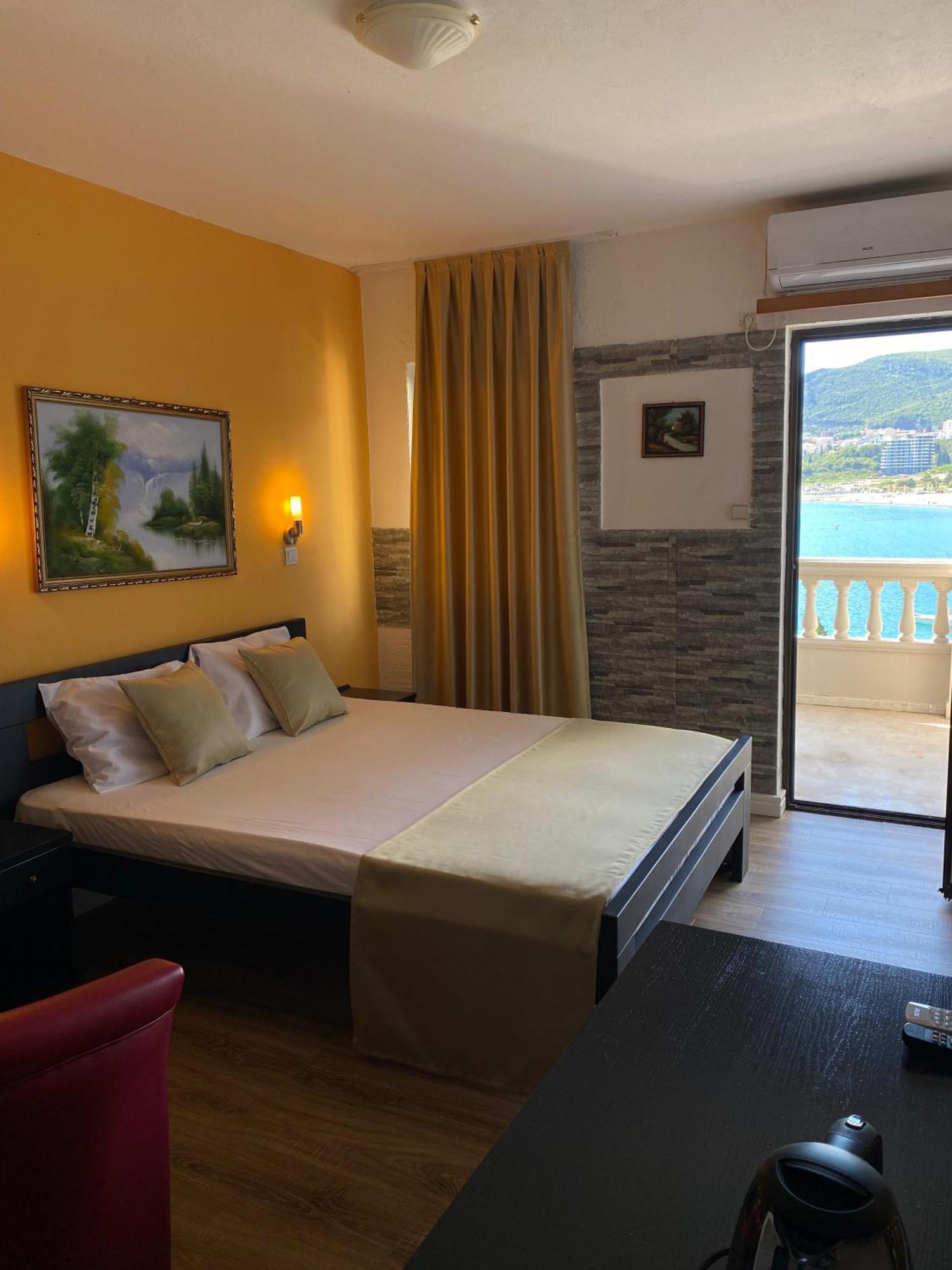 New Hotel Kuc By Marvel Budva Kültér fotó