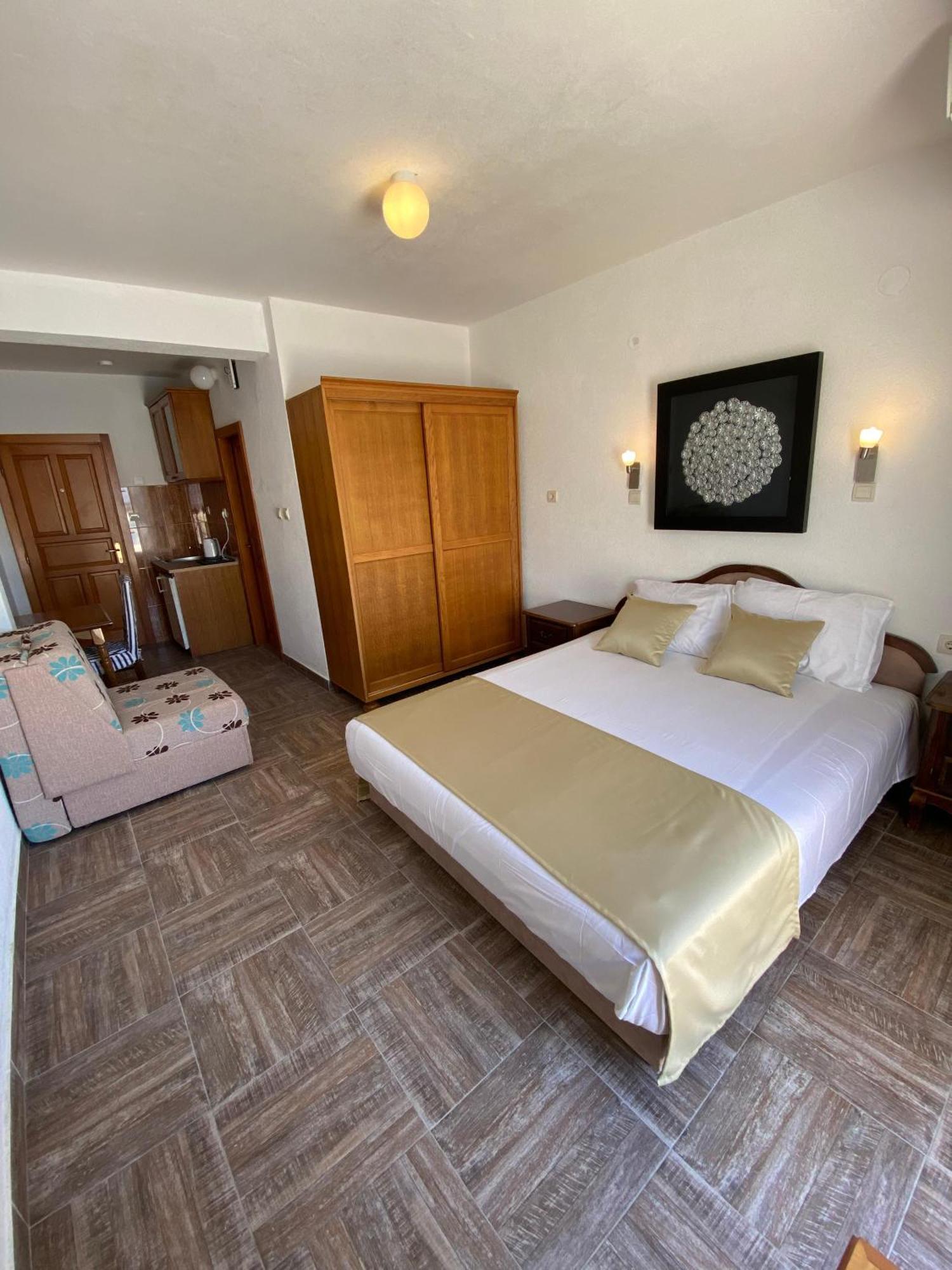 New Hotel Kuc By Marvel Budva Kültér fotó