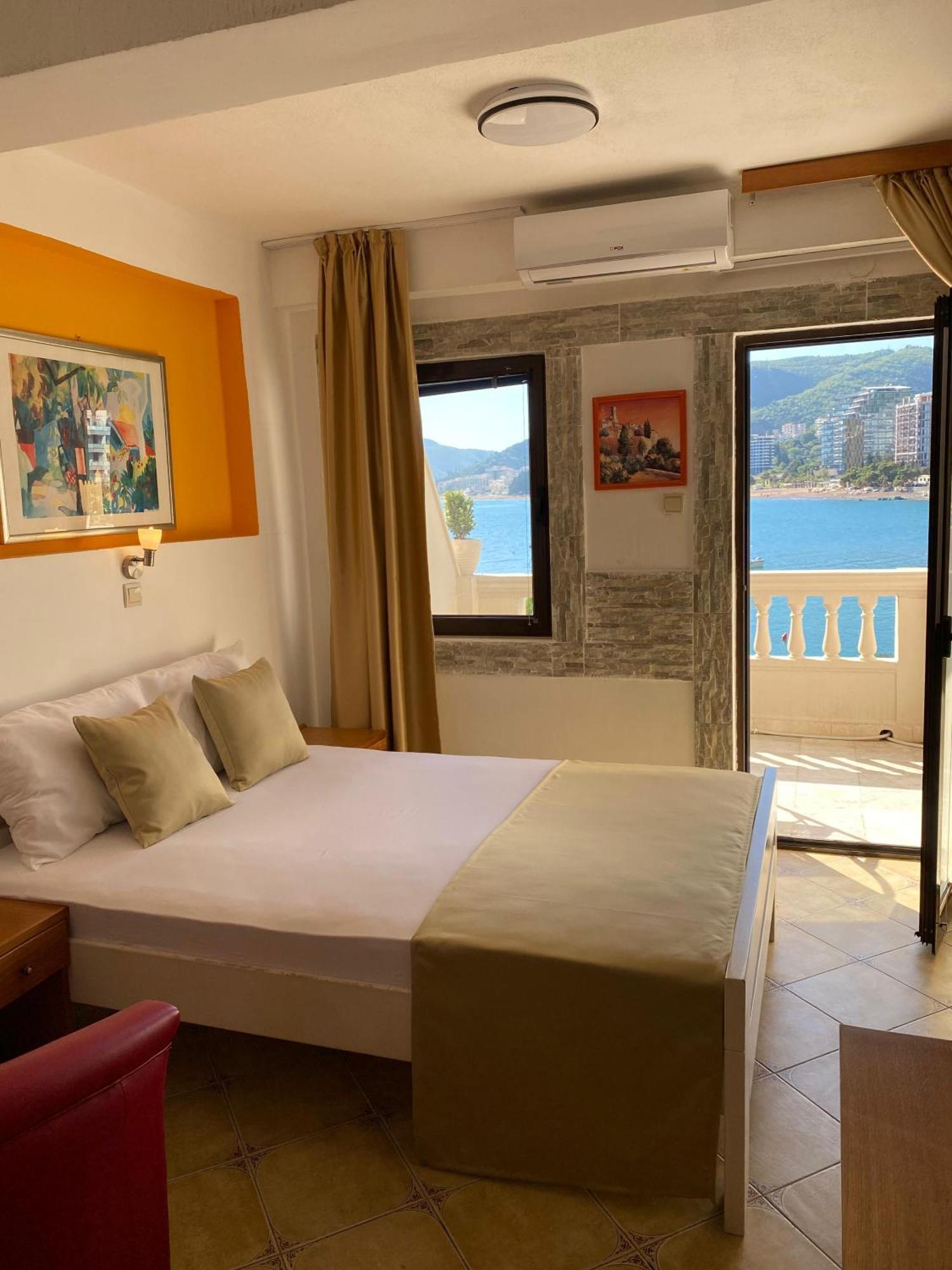 New Hotel Kuc By Marvel Budva Kültér fotó